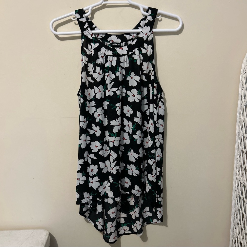 Torrid Blouse Shirt Women’s 2 Or 2X Floral Print Art Cottage Core Open Shoulder